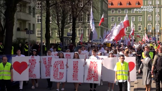 Ta największa manifestacja w obronie życia od poczęcia do naturalnej śmierci w Polsce, co roku, gromadzi kilkanaście tysięcy ludzi.