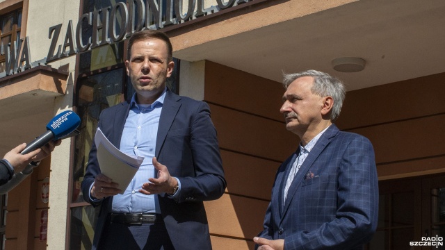 Radni PiS w sejmiku alarmują: Wojewódzkim instytucjom grozi paraliż [ZDJĘCIA]