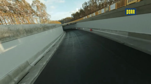 2 minuty - tyle czasu zajmie nam przejechanie między wyspami Uznam i Wolin.