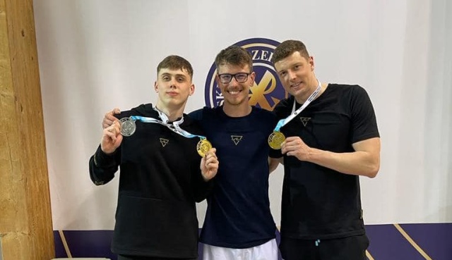 12 medali zdobyli reprezentanci MKP Szczecin w Mistrzostwach Polski w pływaniu na basenie 50-metrowym w Olsztynie. W ostatnim dniu zawodów nasi pływacy wywalczyli 4 krążki: złoty, dwa srebrne i brązowy.