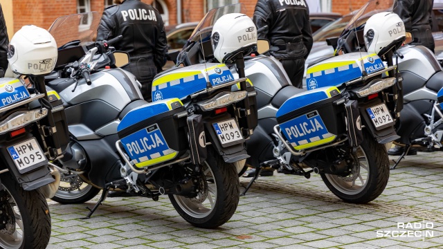 Piraci drogowi na celowniku policji. Funkcjonariusze drogówki pełniący przez cały długi weekend patrole na wielu drogach w kraju apelują o ostrożność.