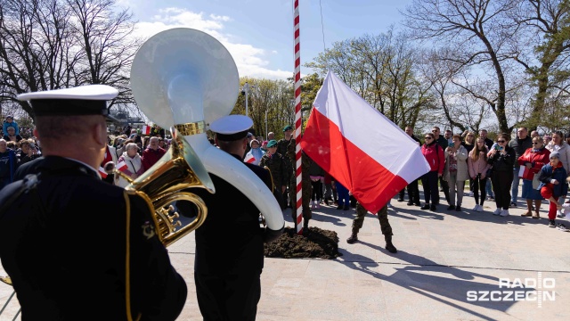 Każdy może ponieść Biało-czerwoną, każdy może ponieść Polskę [WIDEO, ZDJĘCIA]