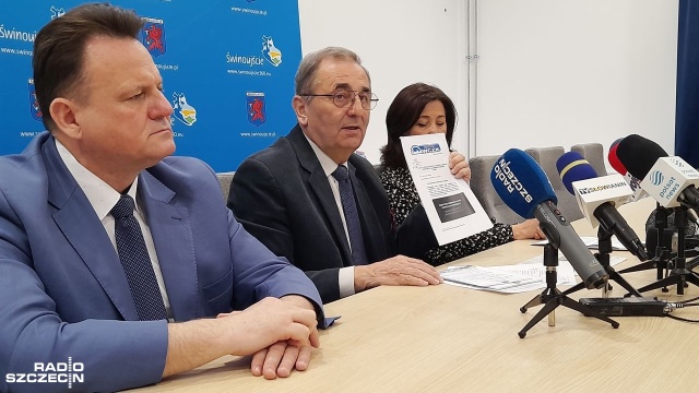 Dojście do samej plaży i parking to oczekiwania samorządu Świnoujścia, z jakim włodarze wystąpili do spółki GAZ-SYSTEM po tym, jak wojewoda zachodniopomorski - w związku z zagrożeniem terrorystycznym - wydał decyzję o czasowym zakazie przebywania w promieniu 200 metrów od terminalu LNG.