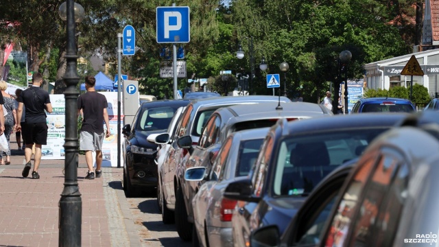 Zapłaciłeś za parkowanie w SPP w Boże Ciało Możesz ubiegać się o zwrot pieniędzy, które wrzuciłeś do parkomatu. Problem pojawił się w strefach płatnego parkowania na terenie gminy Rewal.
