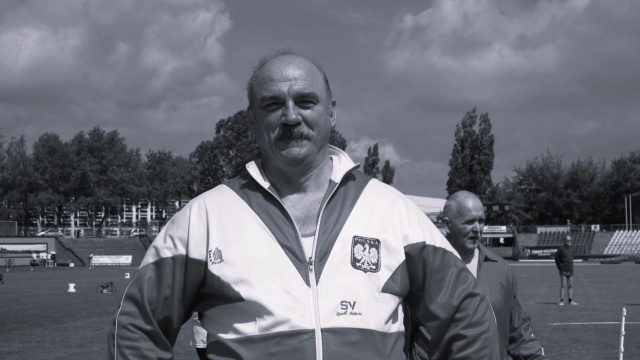 Sportowiec przez wiele lat związany z Miejskim Klubem Lekkoatletycznym w Szczecinie. Miał 64 lata.