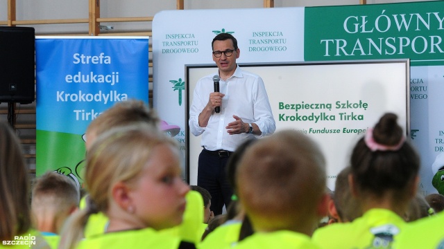 Premier Mateusz Morawiecki podczas jednodniowej wizyty w naszym regionie odwiedził uczniów szkoły podstawowej w podszczecińskim Bezrzeczu.