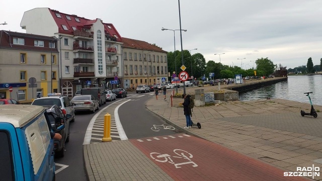Uwaga na wyjazd ze Świnoujścia - by wydostać się z wyspy Uznam trzeba odstać swoje.