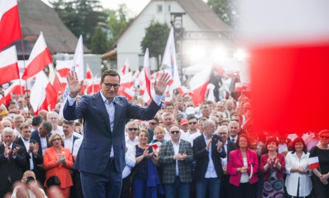 Premier: jesteśmy w stałym kontakcie z UE i USA w sprawie wydarzeń w Rosji