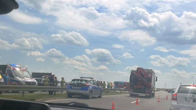Częściowo zablokowana jest droga szybkiego ruchu S3 w okolicach Węzła Klucz.