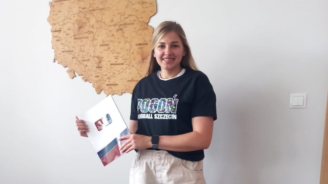 Wielki powrót do Pogoni. Monika Koprowska została nową piłkarką ręczną szczecińskiej siódemki. 29-letnia zawodniczka podpisała roczny kontrakt z SPR Pogonią.