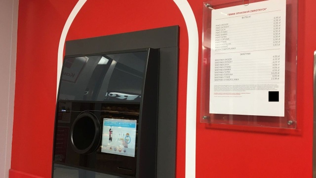 W Sejmie odbyło się pierwsze czytanie projektu ustawy o gospodarce opakowaniami i odpadami. Nowelizacja zakłada wprowadzenie systemu kaucyjnego butelek szklanych i plastikowych oraz puszek.