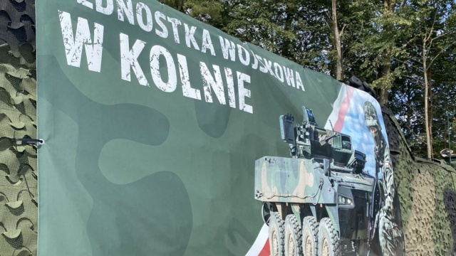 W Kolnie na Podlasiu minister obrony Mariusz Błaszczak podkreślił, że rząd wzmacnia wschodnia granicę Polski. Minister uczestniczy w otwarciu pierwszej z formowanych jednostek wchodzących w skład 1. Dywizji Piechoty Legionów. Kolno będzie miejscem dyslokacji jednego z batalionów nowo formowanej brygady.