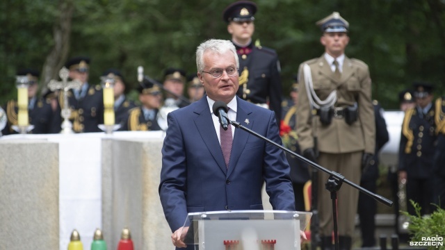Obecność Grupy Wagnera na Białorusi pogarsza sytuację bezpieczeństwa w regionie - ocenia prezydent Litwy Gitanas Nauseda. Wojsko litewskie podało, że sprawdza doniesienia o przybyciu rosyjskich najemników do tego kraju.