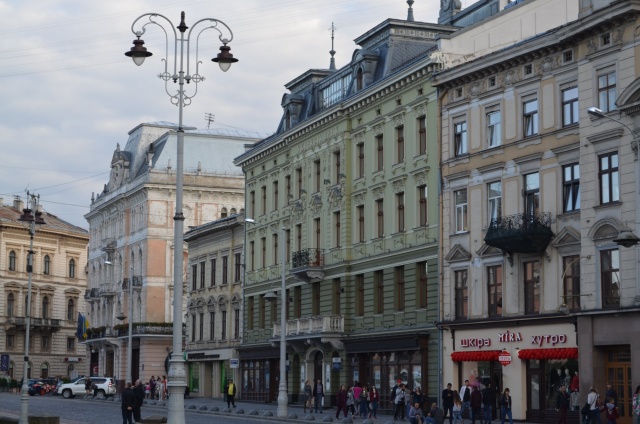 Prawie 600 polskich firm działa w Ukrainie. Kolejne są zainteresowane. Szacuje się, że chodzi o 2000-2500 przedsiębiorstw. W poniedziałek i wtorek we Lwowie i Łucku gości polska misja gospodarcza. W delegacji - oprócz przedstawicieli rządu i organizacji biznesowych - obecne są polskie spółki.