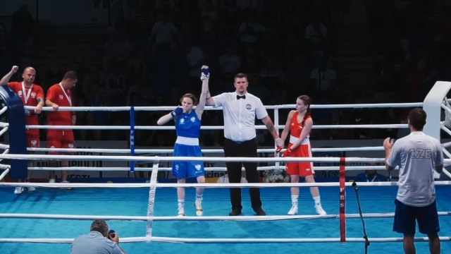 Nadia Formela zapewniła sobie co najmniej brązowy medal Mistrzostw Europy w boksie kadetów i kadetek odbywających się w Ploiesti w Rumunii. Zawodniczka Skorpiona Szczecin w ćwierćfinale kategorii do 48 kg jednogłośnie na punkty 5:0 pokonała Czeszkę Eliskę Ostrą.