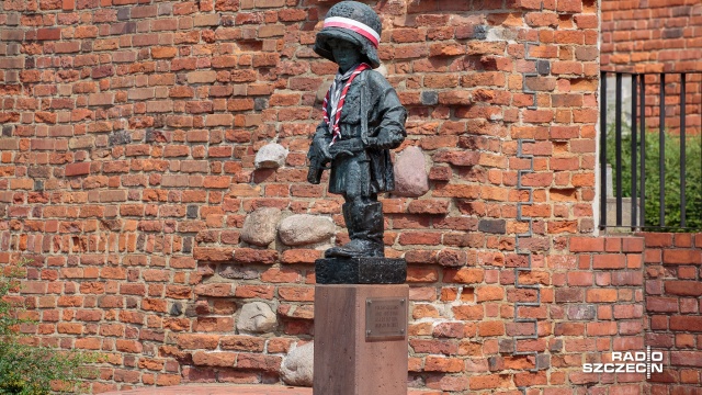 79 lat temu w nieistniejącym dziś mieszkaniu przy ul. Pańskiej 67 w Warszawie podjęto decyzję o rozpoczęciu zbrojnego powstania w stolicy. Powstanie Warszawskie wybuchło kolejnego dnia o godz. 17.