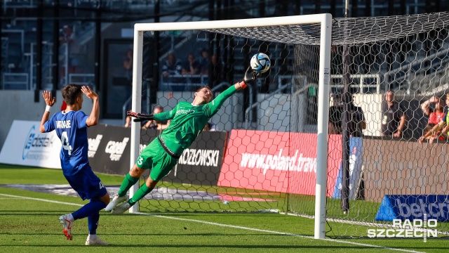 Piłkarze Pogoni zwycięstwem pożegnali się z europejskimi pucharami. Szczecinianie w czwartek pokonali Gent 2:1 w rewanżowym meczu trzeciej rundy eliminacji Ligi Konferencji Europy.
