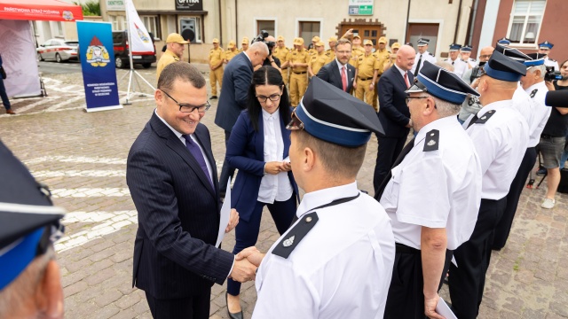 W Maszewie 18 jednostek OSP z województwa otrzymało promesy na zakup potrzebnego sprzętu. Środki zostały przekazane przez Komendanta Głównego Państwowej Straży Pożarnej.