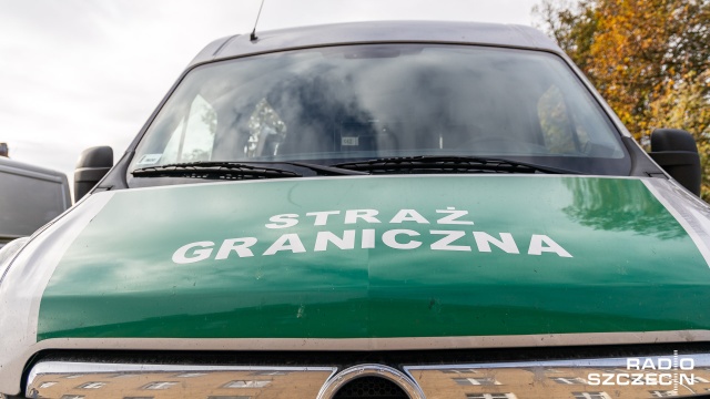 Sto jeden osób próbowało w sobotę nielegalnie dostać się do Polski z terenu Białorusi. Byli wśród nich obywatele Iranu i Konga.