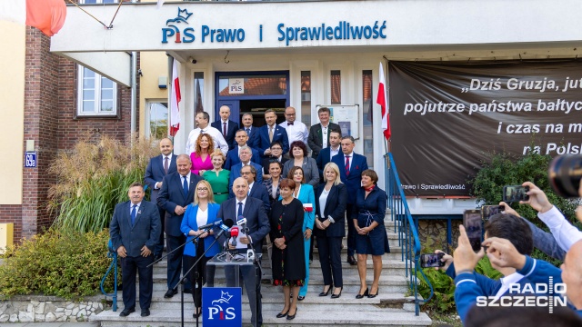 Prawo i Sprawiedliwość ogłosiło listy wyborcze do Sejmu w naszym regionie. Otwiera ją wiceminister infrastruktury Marek Gróbarczyk. W pierwszej piątce znaleźli się również posłowie Leszek Dobrzyński, Artur Szałabawka i Michał Jach oraz wojewoda zachodniopomorski Zbigniew Bogucki.