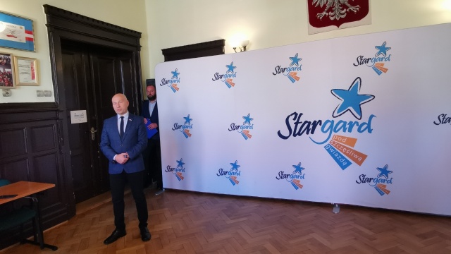 Tor przeszkód typu Ninja Park, ogrody sensoryczne i poidełka dla spragnionych na Starym Mieście. Mieszkańcy Stargardu wybrali dwanaście projektów w ramach najnowszej edycji Budżetu Obywatelskiego. Zostaną one zrealizowane w przyszłym roku. Na ten cel przeznaczono ponad 2 mln zł. Zgłoszone projekty wybrało blisko tysiąc mieszkańców w sześciu okręgach miasta.