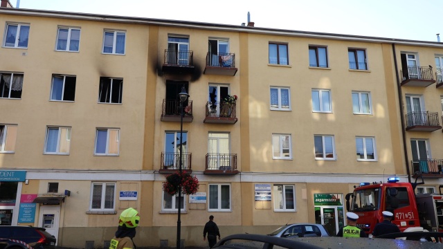 W Kołobrzegu przy ulicy Dworcowej doszło do wybuchu gazu. Są ranni, a na miejscu pracują służby.