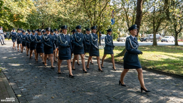 Bóg, Honor i Ojczyzna oraz w Służbie Rzeczypospolitej Polskiej - te słowa wyszyte zostały na sztandarze Zakładu Karnego w Nowogardzie. Jednostce został nadany sztandar przez wiceministra sprawiedliwości Michała Wosia.