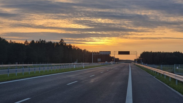 Poprawi dojazd na Pomorze Środkowe z południa Polski, wyprowadzi też ruch tranzytowy z terenów zabudowanych - dziś otwarcie nowej drogi S11.