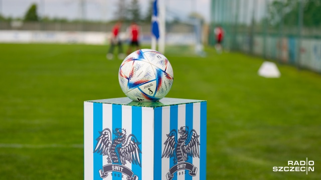 Derby Szczecina hitem 10 kolejki 3 ligi. Prowadzący w tabeli grupy drugiej piłkarze Świtu zmierzą się z rezerwami Pogoni Szczecin.