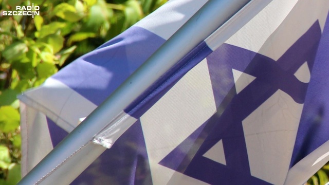 To jest wojna - mówi premier Izraela Benjamin Netanjahu o rozpoczętych nad ranem masowych bombardowaniach Izraela ze Strefy Gazy.
