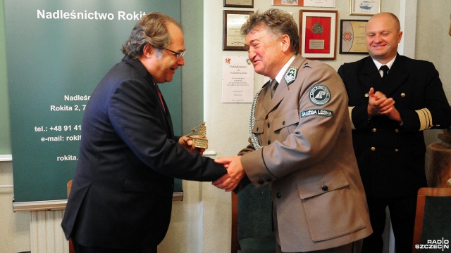 Statuetkę Przyjaciel Szczecińskich Lasów, otrzymał wiceminister infrastruktury Marek Gróbarczyk.