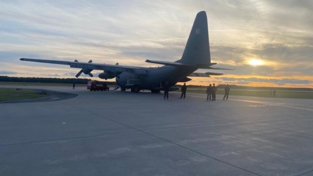 Dwustu polskich turystów, czekających na ewakuację z Izraela, opuści Tel Awiw za pomocą samolotów C-130 Hercules. Poinformował o tym na konferencji prasowej w Warszawie minister obrony narodowej Mariusz Błaszczak.