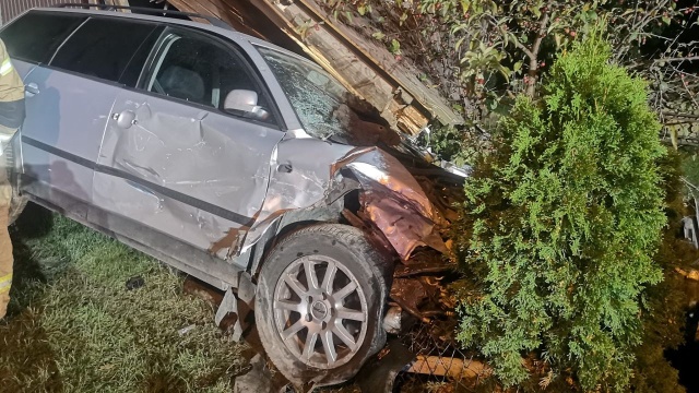 Policja wyjaśnia okoliczności wypadku, do którego doszło w nocy w miejscowości Świerczyna, pod Drawskiem Pomorskim.