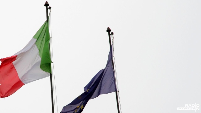 To część strategii, której celem jest poprawa bezpieczeństwa wewnętrznego w związku z podwyższonym ryzykiem zamachów terrorystycznych w Europie - przekazał włoski rząd.