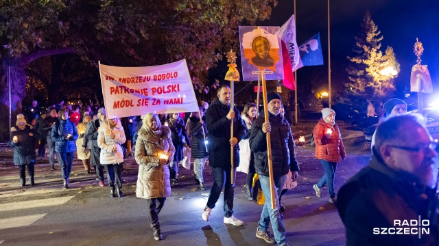 Procesja to tradycja w wieczór poprzedzający uroczystość Wszystkich Świętych w Kościele Katolickim.