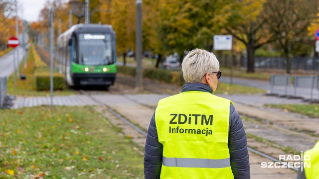 Zarząd Dróg i Transportu Miejskiego wprowadza zmiany w komunikacji miejskiej. Dodatkowe autobusy i tramwaje dowiozą mieszkańców na cmentarze. Miasto udostępnia też darmowe parkingi.