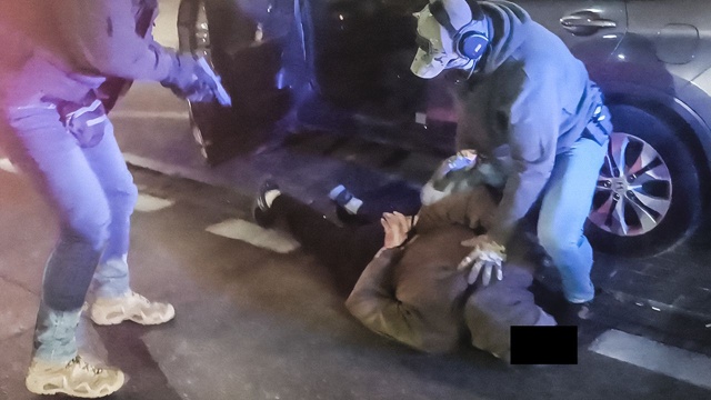 Policja rozbiła gang, który czerpał korzyści z cudzego nierządu. Zatrzymano trzy osoby, podejrzane o udział w zorganizowanej grupie przestępczej.