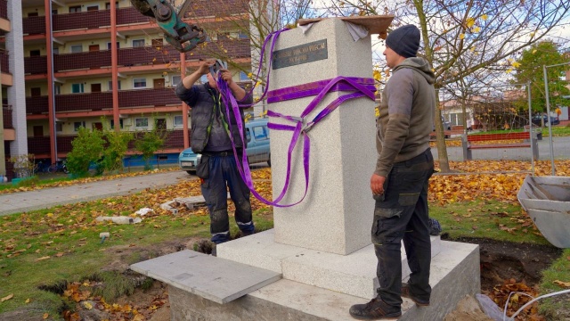 Pomnik Witolda Pileckiego jest już gotowy, w sobotę odsłonięcie. Monument stanął na placu u zbiegu ulic Kościuszki i Konstytucji 3 Maja w Goleniowie.
