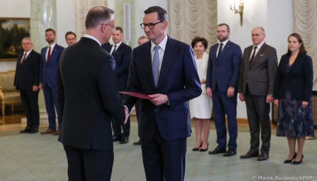 Prezydent Andrzej Duda powierzył Mateuszowi Morawieckiemu misję tworzenia nowego rządu.