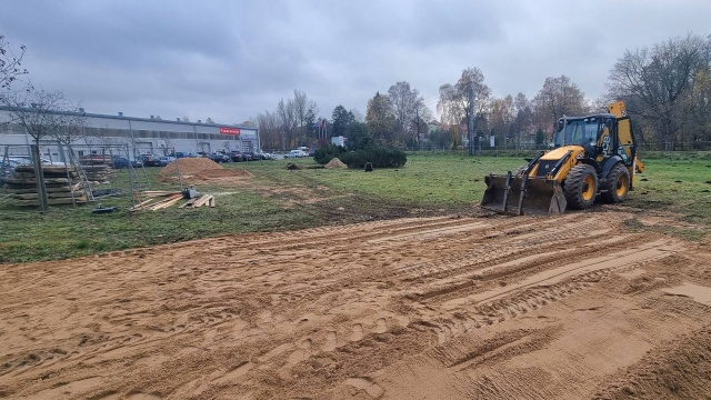 Wykonawca przejął teren budowy manufaktury spożywcza w Białogardzie.