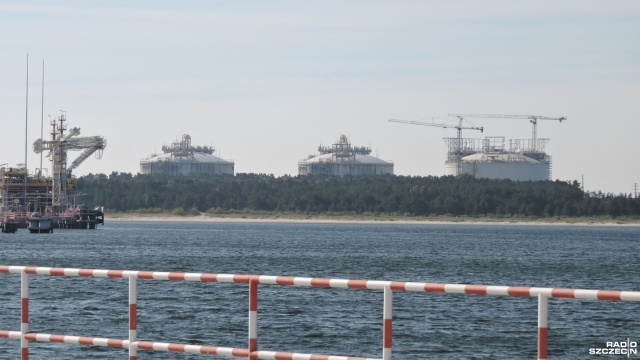 Znamy wynik testu szczelności nowego zbiornika w świnoujskim terminalu LNG. Trzeci - największy zbiornik - testowany był przy użyciu wody morskiej, a wynik tego sprawdzianu wyszedł pomyślnie.