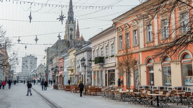 W miejscowości Novi Pazar na południu Serbii 23 osoby zgłosiły się do szpitala z objawami zatrucia pokarmowego. Wszystkie jadły w jednym miejscu, to samo danie.