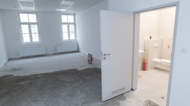 Trwa remont sal na potrzeby Zakładu Pielęgnacyjno-Opiekuńczego w szpitalu w Białogardzie.