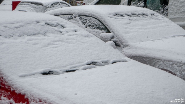 Uwaga kierowcy Wieczorem i w nocy spodziewane są intensywne opady śniegu, w powiecie sławieńskim i w okolicach Koszalina.