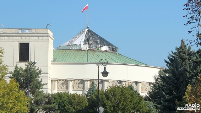 Posłowie debatowali o przyszłości mediów publicznych. Na sali plenarnej odbyła się dyskusja nad zapisami projektu uchwały w sprawie przywrócenia ładu oraz bezstronności i rzetelności mediów publicznych oraz Polskiej Agencji Prasowej.