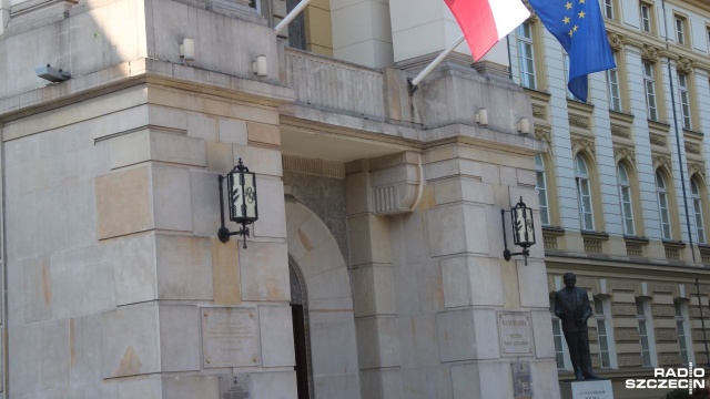 Przyszłość Funduszu Kościelnego i finansowanie onkologii dziecięcej - tymi tematami zajmie się dziś rząd.