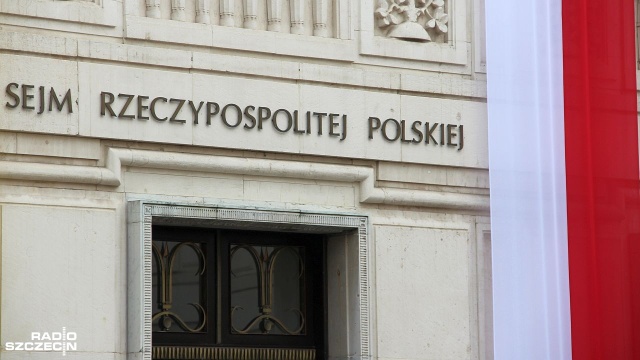 Posłowie wznawiają prace nad projektem budżetu na 2024 rok. Przed świętami odbyło się pierwsze czytanie. Od dziś nad projektem będą pracować sejmowe komisje.