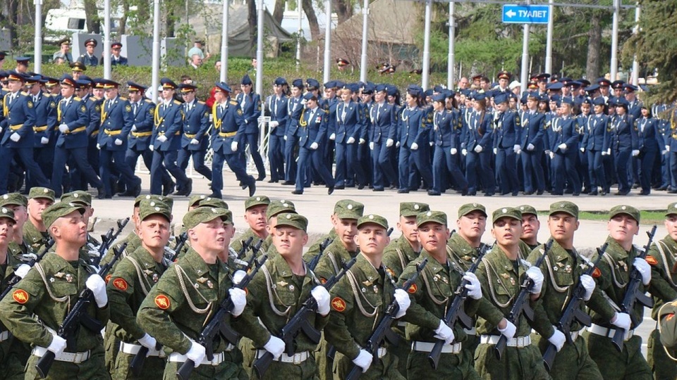 Moskiewski reżim dysponuje wystarczającą do prowadzenia wojny liczbą samolotów, ale brakuje doświadczonych pilotów. źródło: https://pixabay.com/pl/182506/takazart/CC0 - domena publiczna