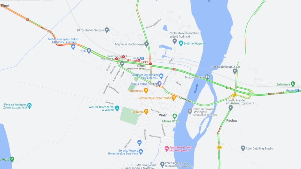 Chodzi o ulicę Kolejową, na której obecnie powstaje nowy zjazd z przeznaczeniem dla drogi szybkiego ruchu. źródło: https://www.google.pl/maps