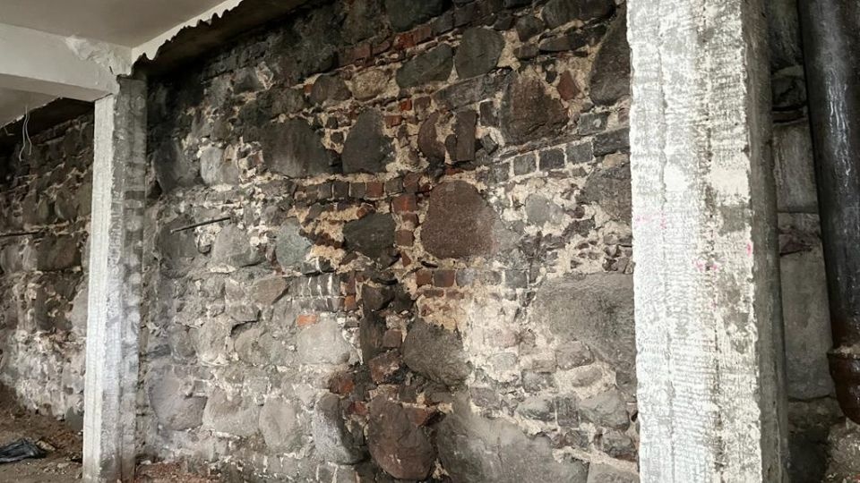 Mur odkryty podczas prac na południowym tarasie Mat. Zamku Książąt Pomorskich w Szczecinie